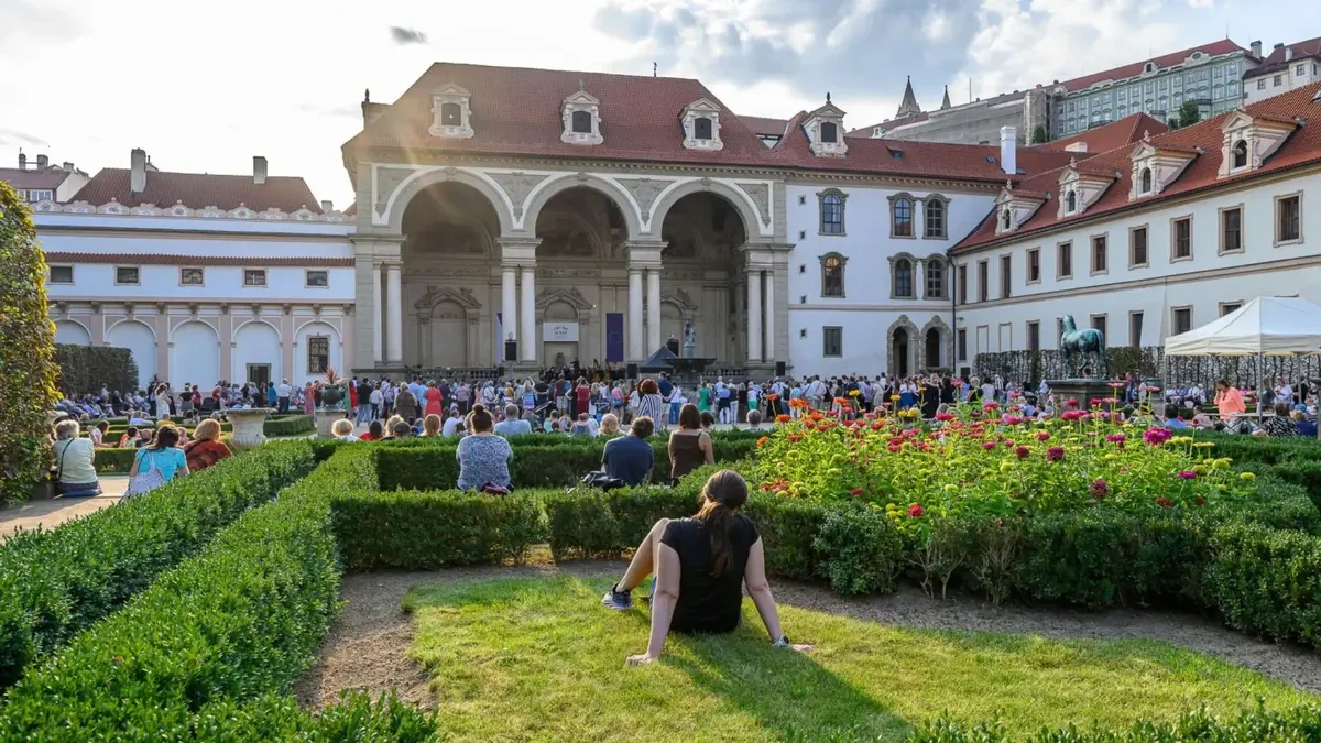 Pražští symfonici odstartovali novou koncertní sezonu ve velkém stylu