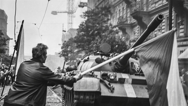 S jakou technikou vtrhla do ČSSR v srpnu 1968 invazní vojska