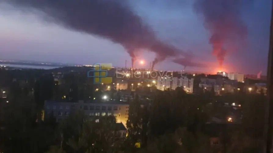 Ukrajinská armáda zasáhla ropnou rafinerii v Nižněkamsku - Novinky