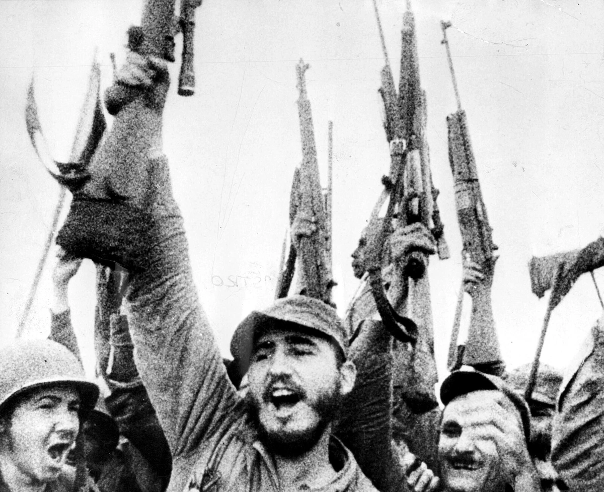Revolucionář i diktátor. Fidel Castro by dnes slavil 100 let, připomeňte si jej na snímcích