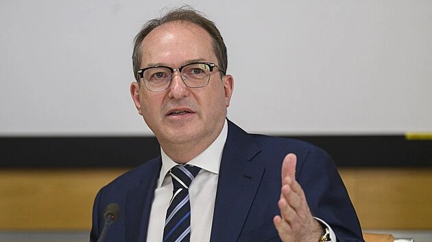 Hybridní útoky jsou realitou Německa, varuje ministr po incidentu v Lipsku