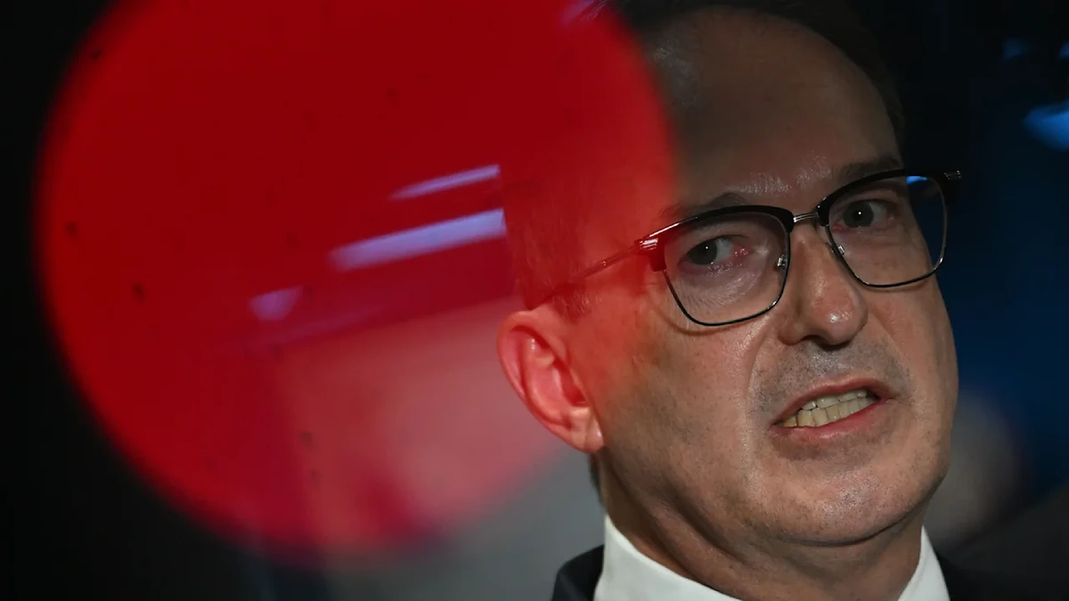 „Hybride Bedrohung“: Bild erklärt, was Dobrindt damit meint