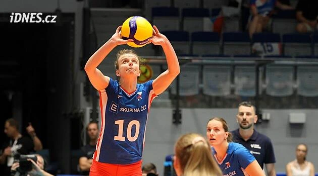 Volejbalistky zahájily přípravu na ME výhrou nad Rumunskem, vrátila se Valková