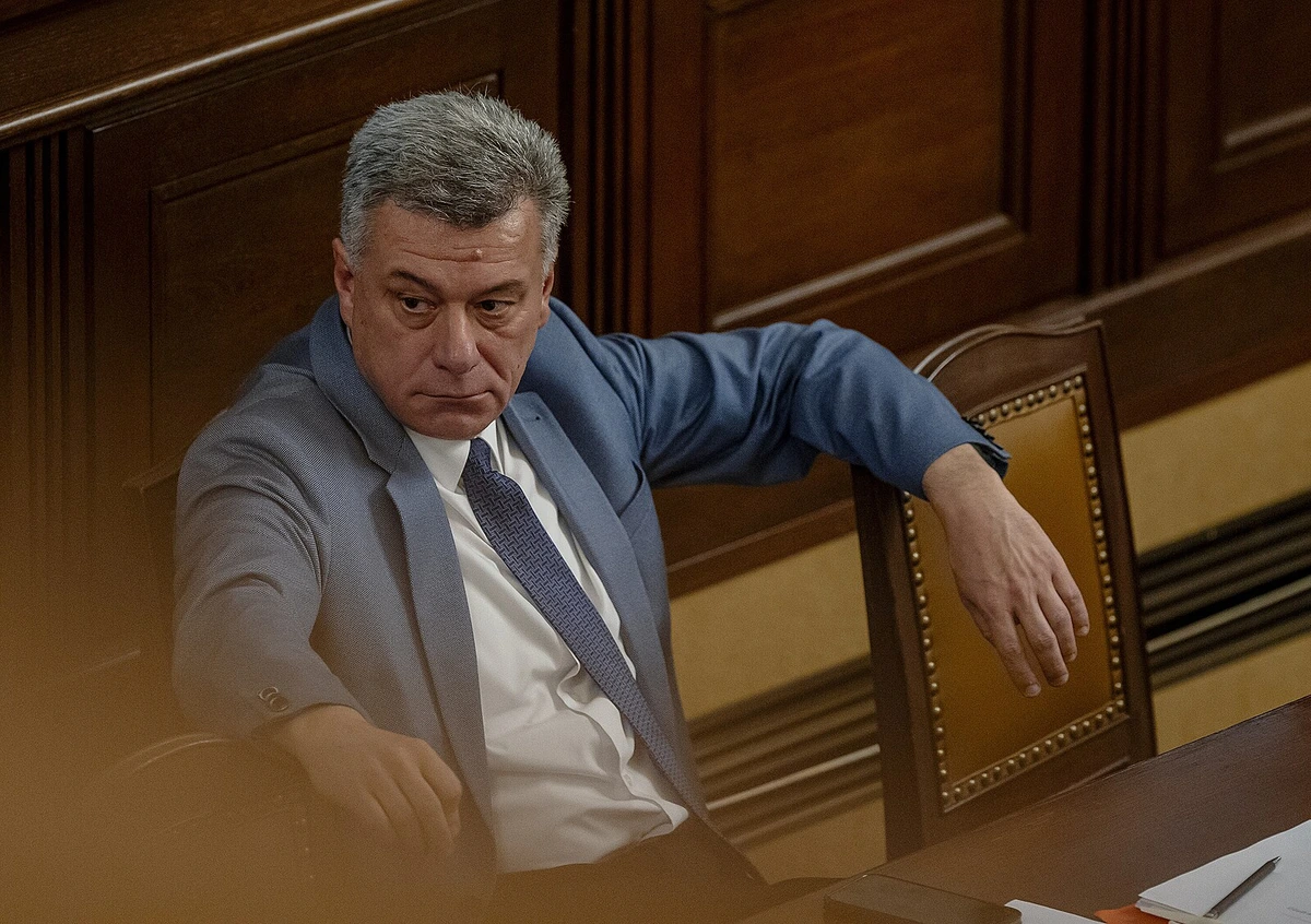 Flastry jako řemen. Skvělý bitcoinový nápad ministra Blažka se mění v noční můru