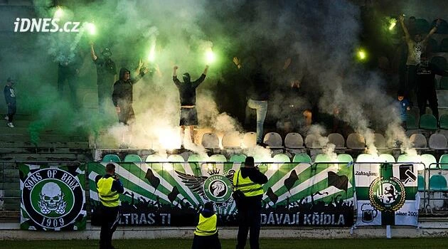 Mostecké pitoresky: Skýpala končí podruhé, ultras letos přestávají fandit