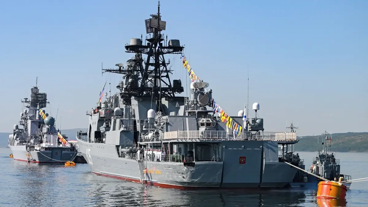 Rusko nasadilo v Baltu zánovní fregatu. Ve výzbroji má rakety Kalibr a Cirkon - Novinky
