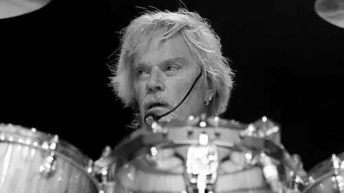 Zemřel bubeník ZZ Top Frank Beard - Novinky