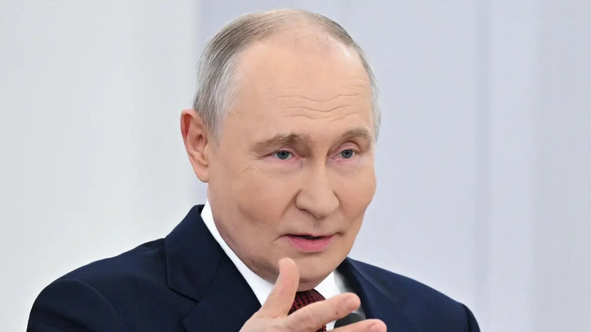 Škody nejsou a nemohou být kritické. Putin vyhodnotil útoky na sklady Wildberries - Novinky