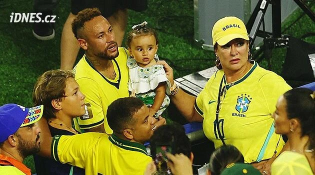 Dojatý Neymar. Brazilský fotbalista se zúčastnil baletního vystoupení malé dcery