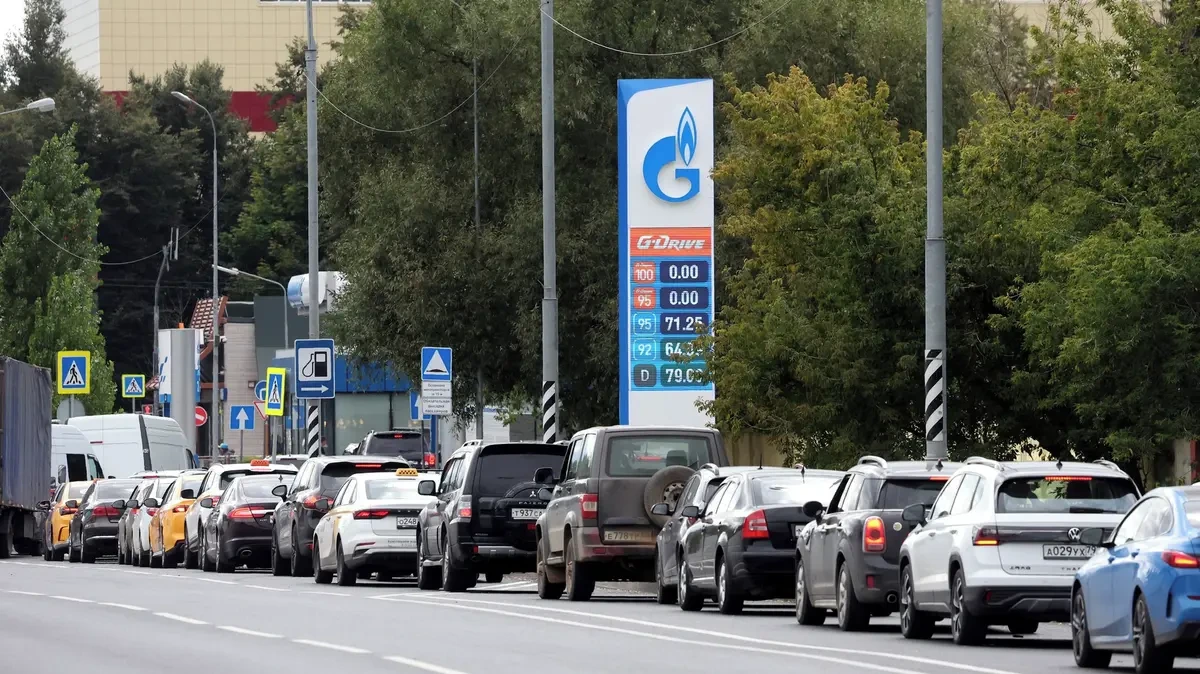 Benzín zase není. Rusko čelí další vlně palivové krize - Novinky