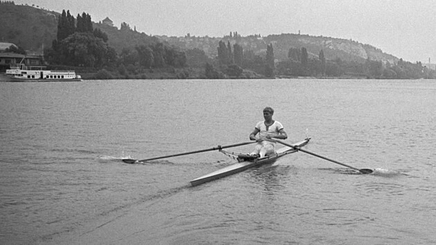 Zemřel veslař Vladek Lacina. Bronzovému olympijskému medailistovi bylo 77 let