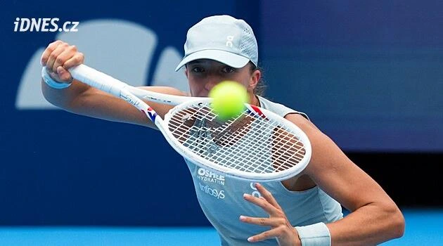 Obhájkyně Šwiateková je v Cincinnati už v semifinále. Pomohla jí skreč Rybakinové