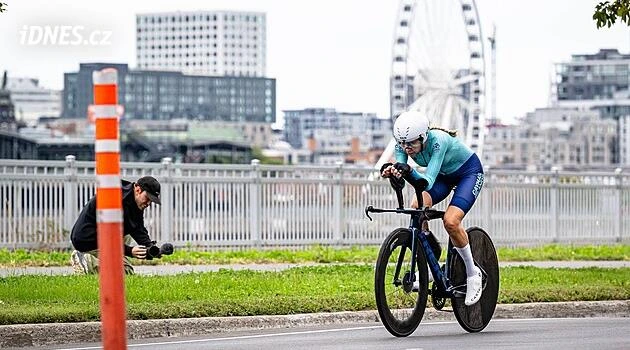 Astrofyzička v potížích, debutantka v 51 letech. Exotické příběhy z MS cyklistů