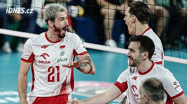 Polští volejbalisté nedali šanci Lotyšům a dál táhnou za dalším evropským zlatem