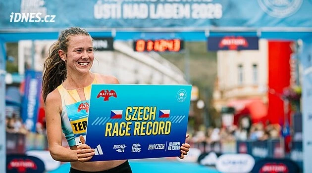Hrochová zářila na ústeckém půlmaratonu, chemičkou běžel i hokejový kouč Varaďa