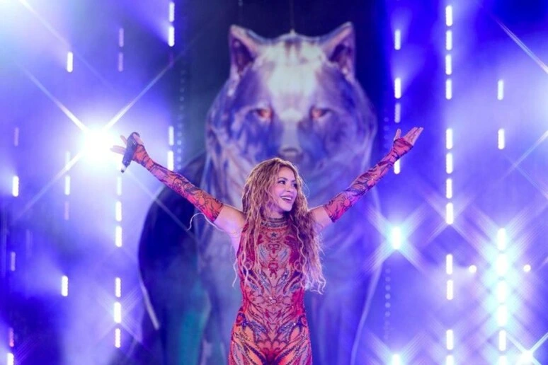Shakira a Madrid, concerto per oltre 50mila fan