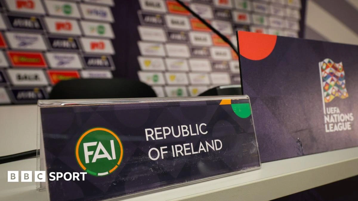 Republic of Ireland news conference delayed before controversial Israel game