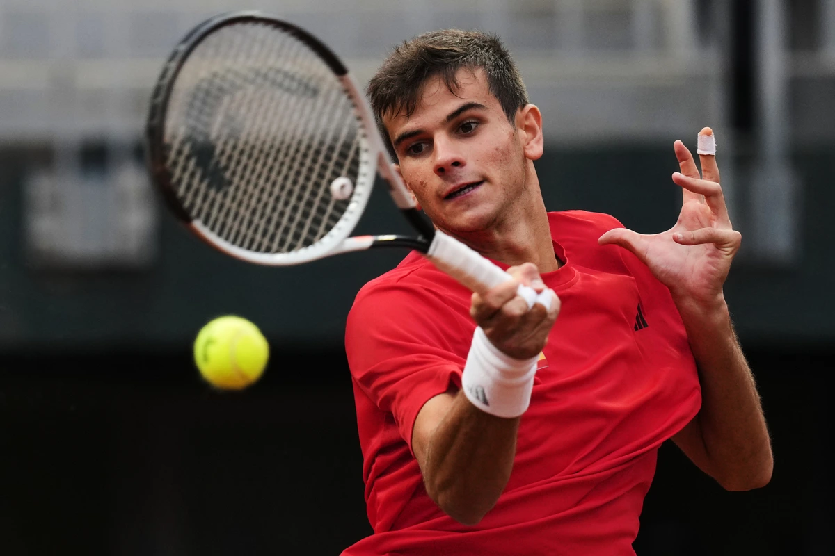 Jódar arrolla a Garín y pone a España a un paso de la fase final de Bolonia