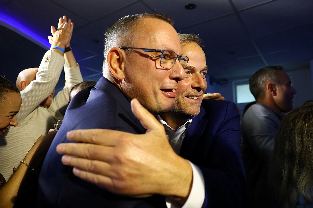 AfD vyhrála další volby, tvrdí prognózy, v Berlíně slaví Levice. Merz: Katastrofa
