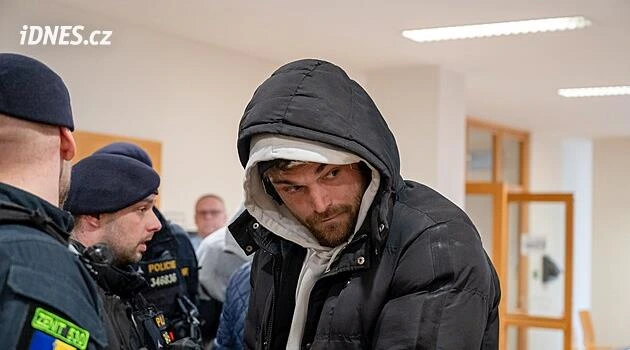 Rekordní trest za korupci ve fotbale: brankář Kalina si nezahraje dvacet let