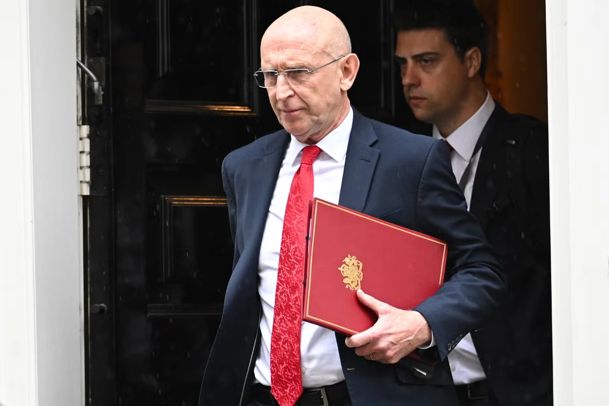 Government borrowing surge piles pressure on Healey ahead of first Budget