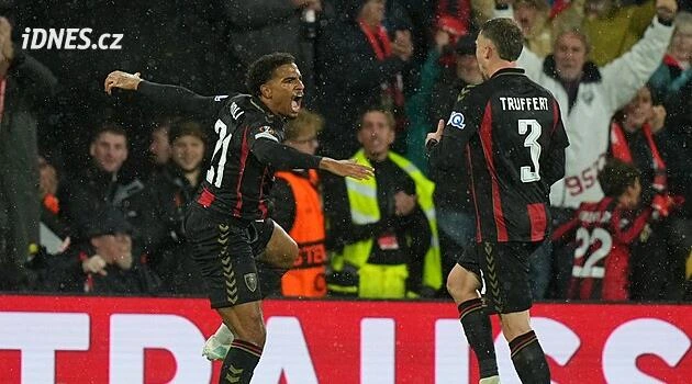 Sparto, nedáš víc lístků? Bournemouth píše pohádku, kterou málokdo uvidí