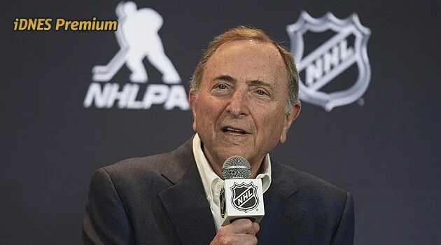 Jako vlézt na minové pole. Vyřeší NHL citlivé téma? Šéfa osočují z útoku na hráče