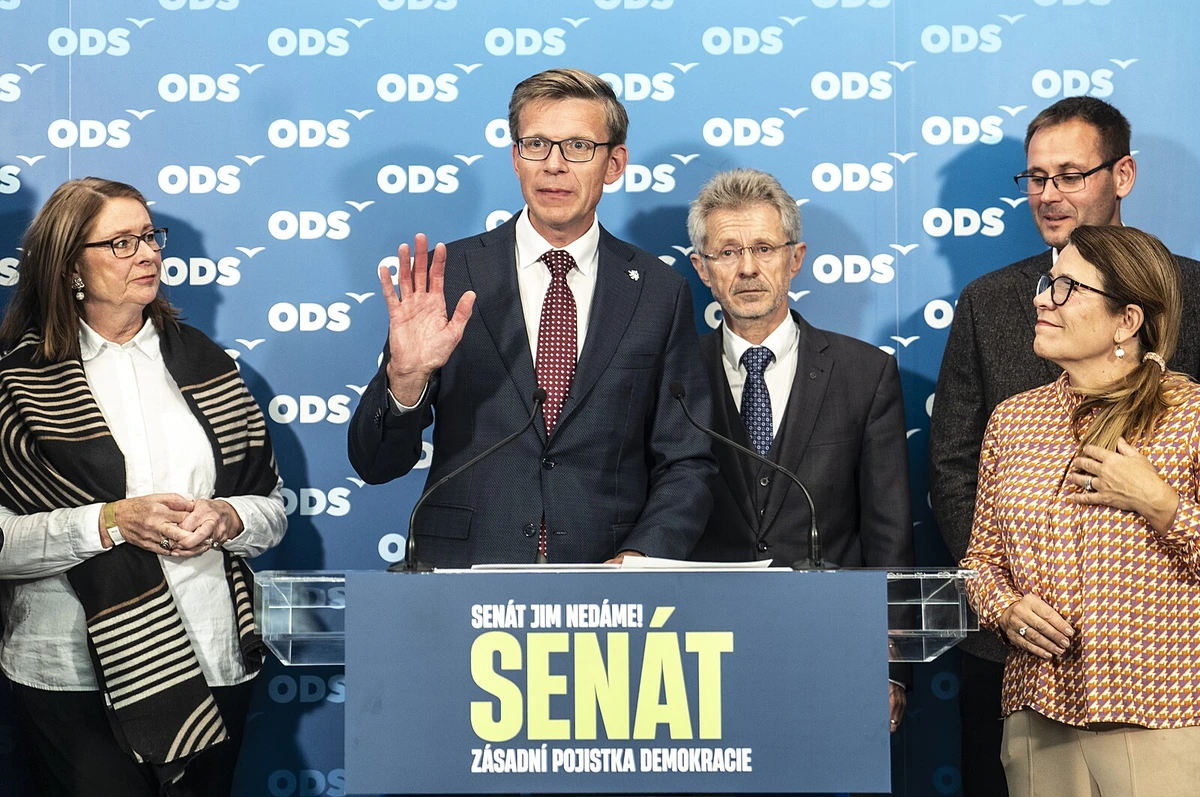 Tragická volební účast? Možná by se senátoři měli více věnovat obvodu než politikaření