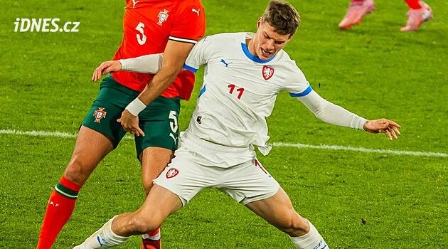 Jednadvacítka prohrála v Portugalsku. O baráž o Euro ale stejně nepřijde