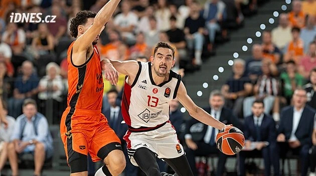Satoranský měl devět asistencí, Hapoel ale prohrál ve Valencii