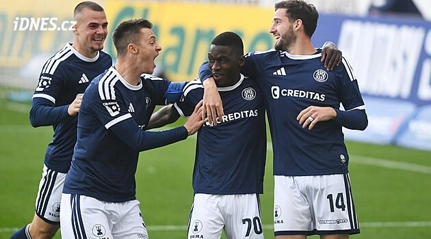 ONLINE: Teplice - Olomouc 1:1. Za domácí srovnává Hopi, hosté hrají v deseti