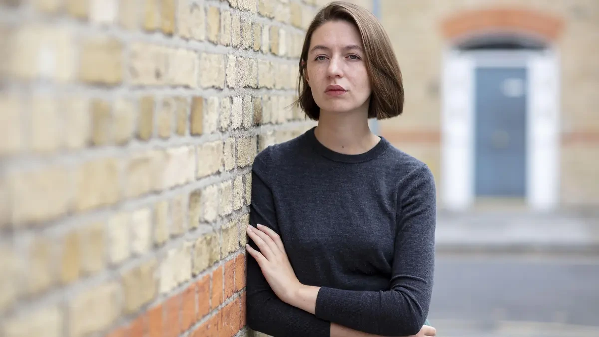 Knihy Sally Rooneyové opouštějí britský trh. Kvůli její podpoře propalestinské teroristické organizace  - Novinky