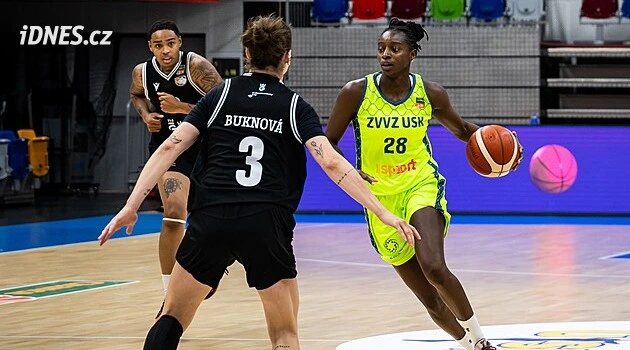 Basketbalistky USK před startem Evropské ligy zdolaly Hradec Králové