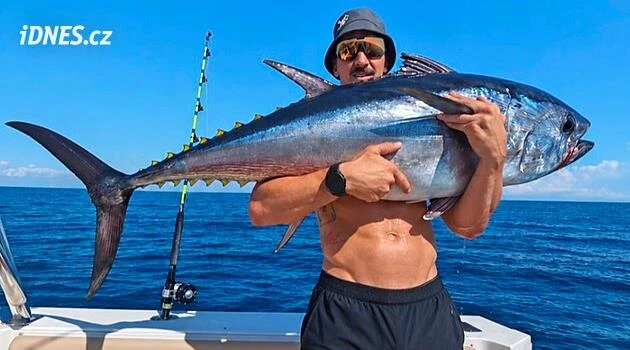 Zlatan Ibrahimovic vyrazil na moře. Pochlubil se kapitálním úlovkem
