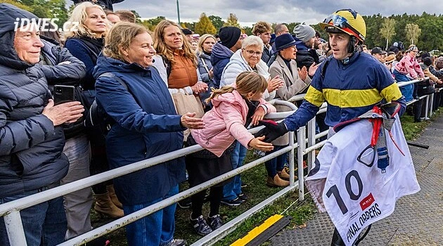 Skvělé vítězství, zářil Donoghue po Velké pardubické. Rád by se vrátil i příští rok
