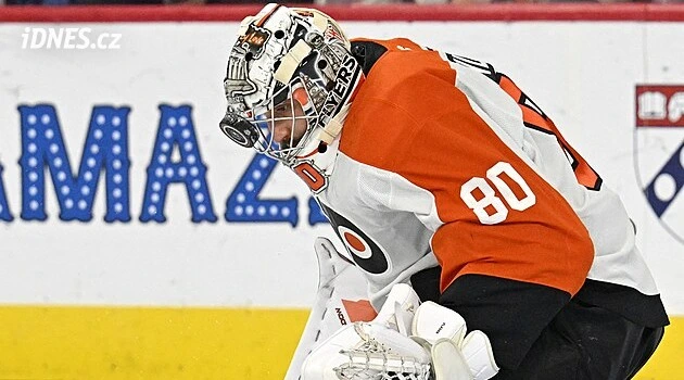 Vladař vychytal výhru na ledě Buffala, Ottawa pěti góly přejela Floridu