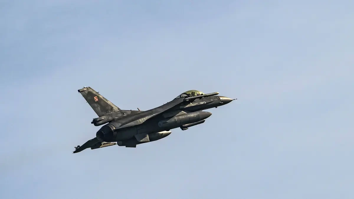 Stav pohotovosti. V Polsku startovaly stíhačky kvůli ruskému útoku - Novinky