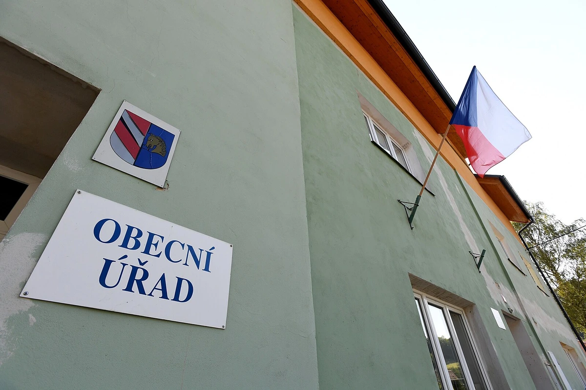 Vláda jedné strany v jedné obci? Často jediné řešení, ale pro demokracii nic moc