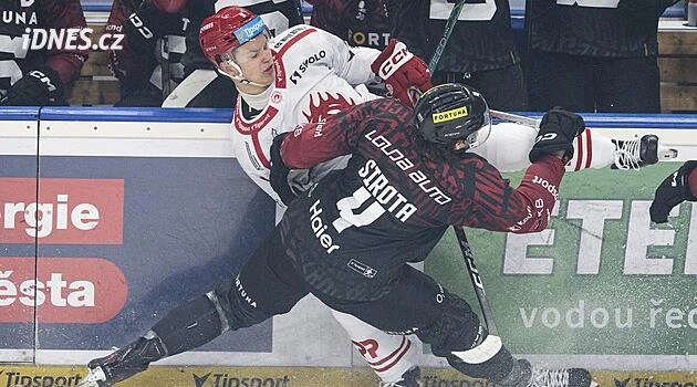 Sporné verdikty na Spartě vzbudily emoce. Co řešení jako ve fotbale?