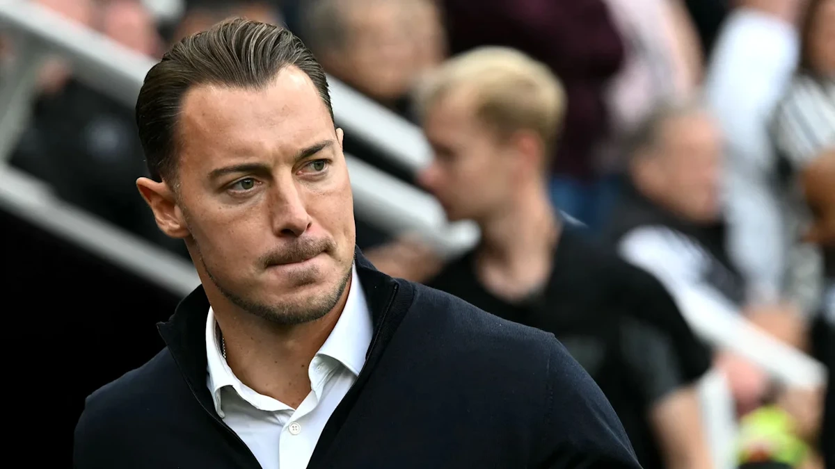 Premier League: Deutscher Trainer mit dramatischer Tumor-Geschichte