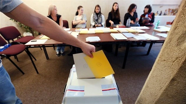 Volby 2026: Obce nově hlásí některé členy volebních komisí. Koho se to týká
