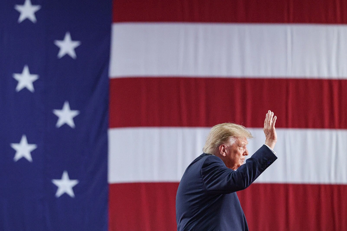 Trump pozastavil nový balík protiruských sankcí. Národní zájem, zdůvodnil