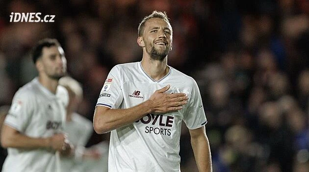 Souček stihl za půl hodiny dvě branky, West Ham si zastřílel proti devíti