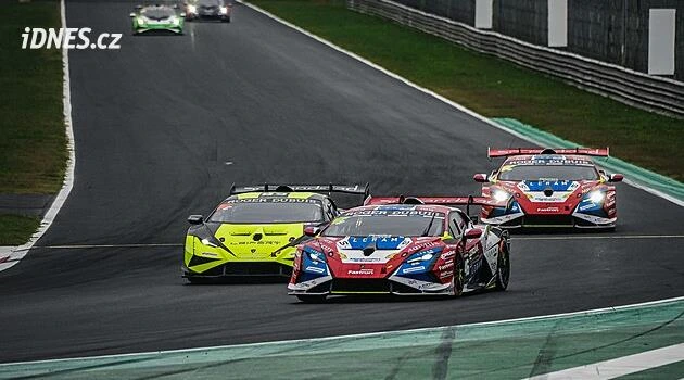 Tři roky, čtyři tituly. České Lamborghini ze stáje Mičánek znovu ovládlo Evropu