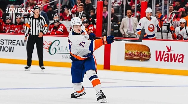 Další krok pro Draveckého. V NHL podepsal tříletý nováčkovský kontrakt s Islanders