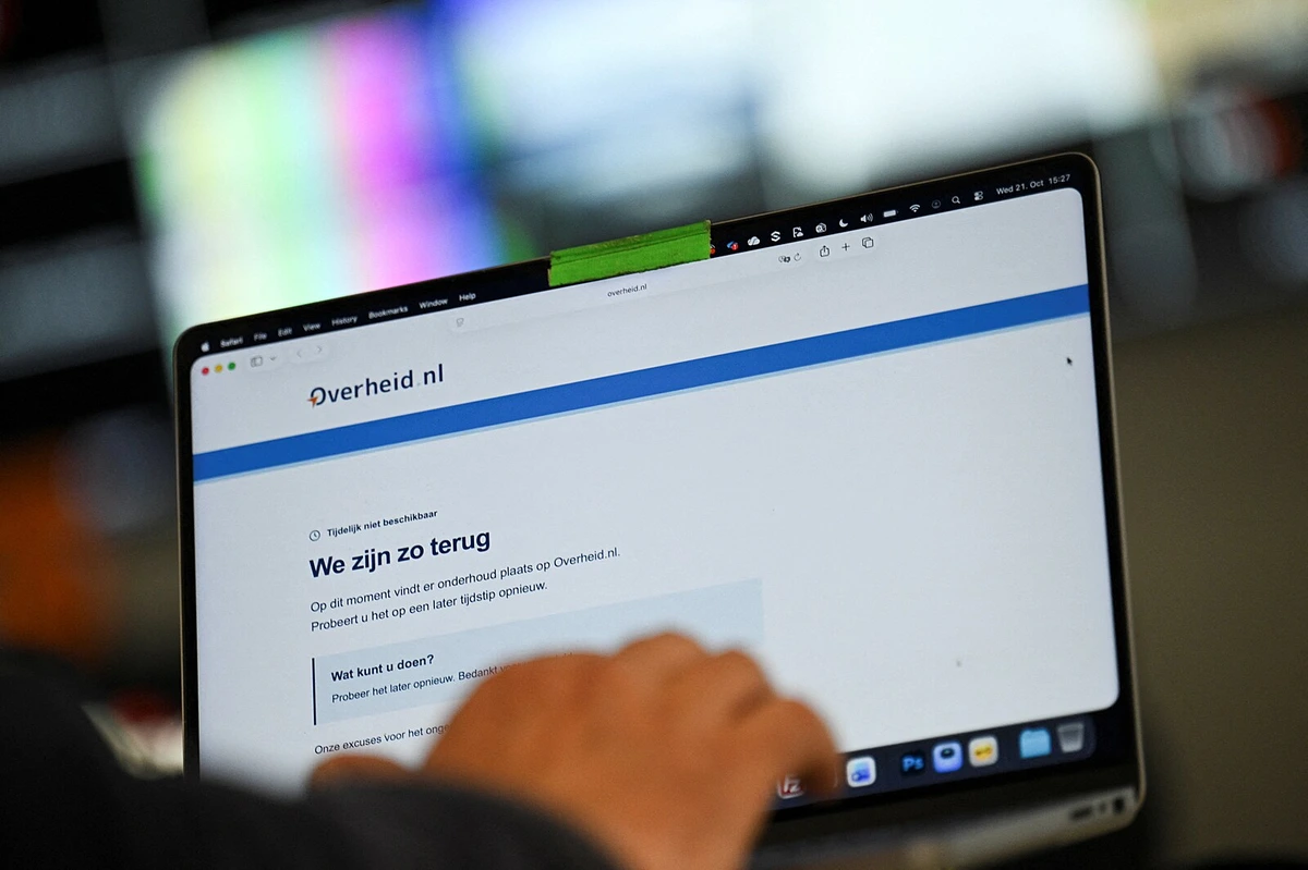 Krušný čas internetu. Nejen česká vláda kvůli chybě odstavila své webové stránky