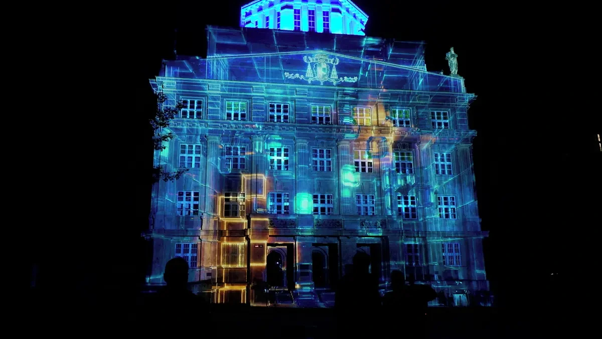 V Praze začíná světelná show roku Signal festival. Z ukázek se tají dech - Novinky