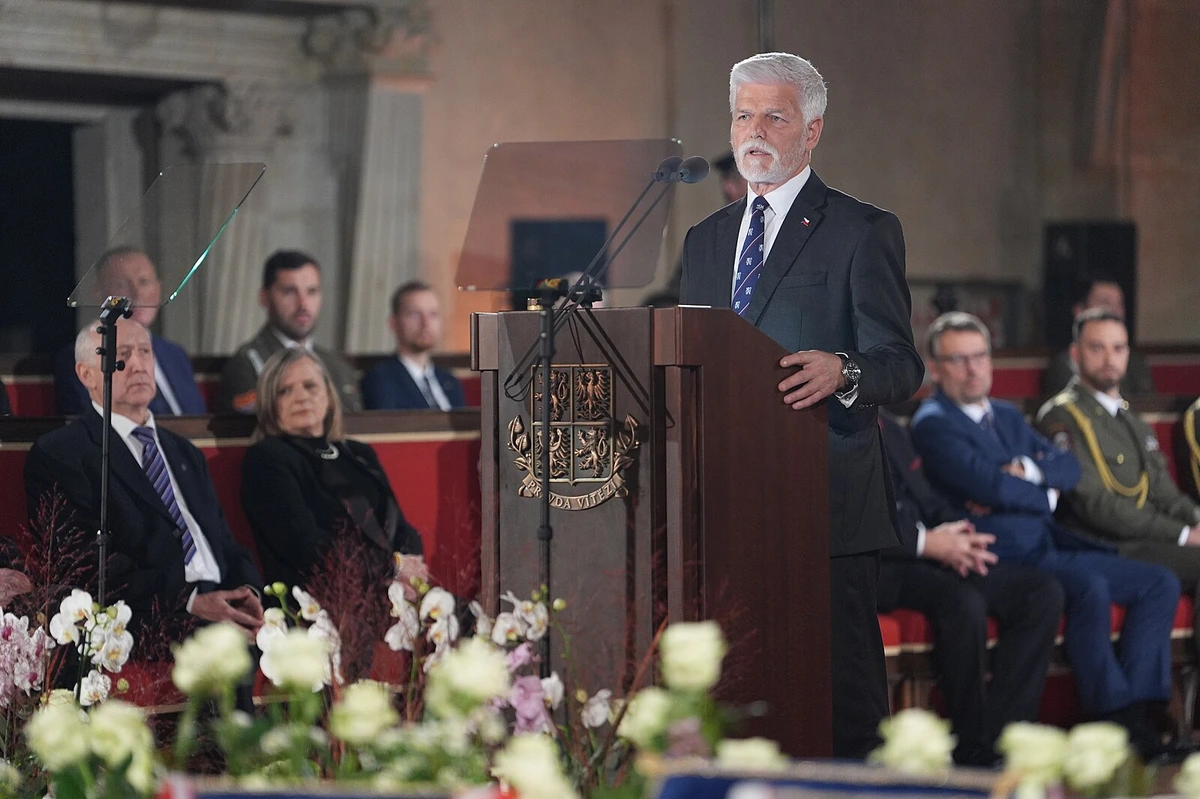 Pronesl Petr Pavel svůj „rudolfinský projev“? Jisté je, že hlavní rizika vidí jinde než vláda