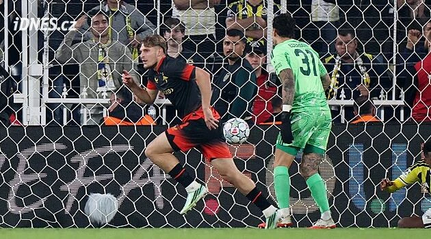 Karvinská spolupráce před gólem Slavie? Ayaosi s Kačorem si spolu libovali už dřív