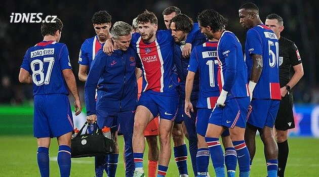 Kvaracchelija z PSG si přetrhl vaz v kolenu a musí na operaci. Zřejmě má po sezoně